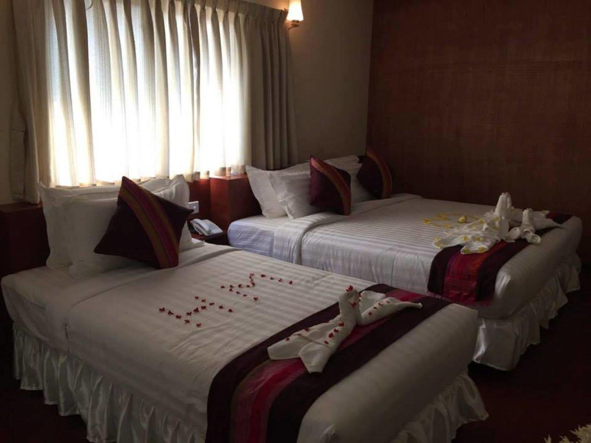 Hotel Memory Sittwe Kültér fotó