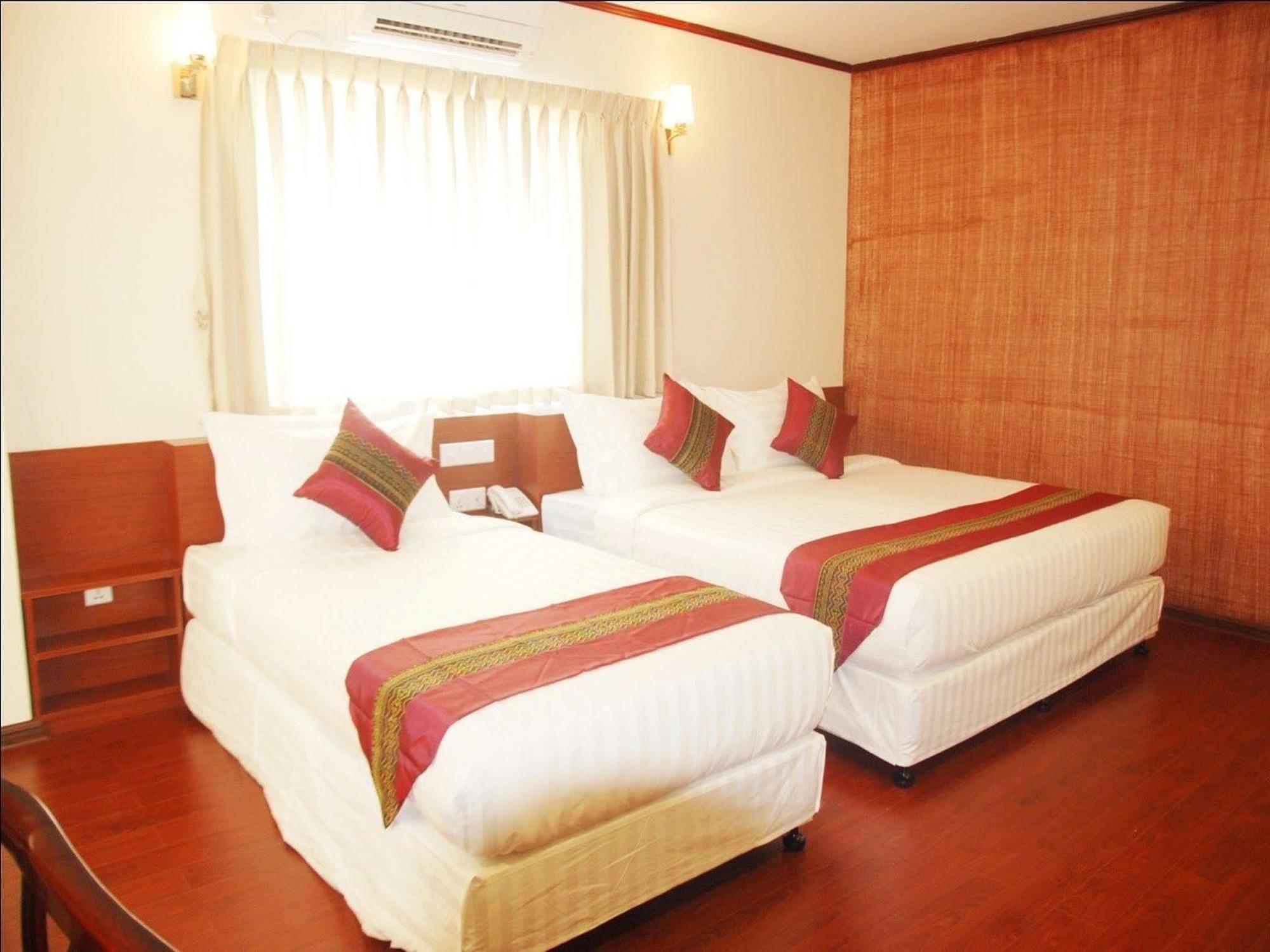 Hotel Memory Sittwe Kültér fotó